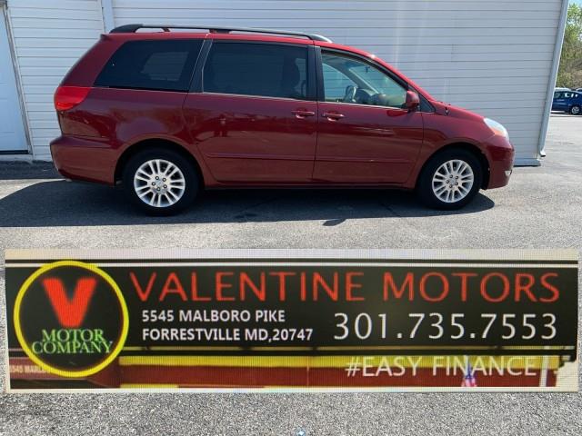 2009 Toyota Sienna XLE photo