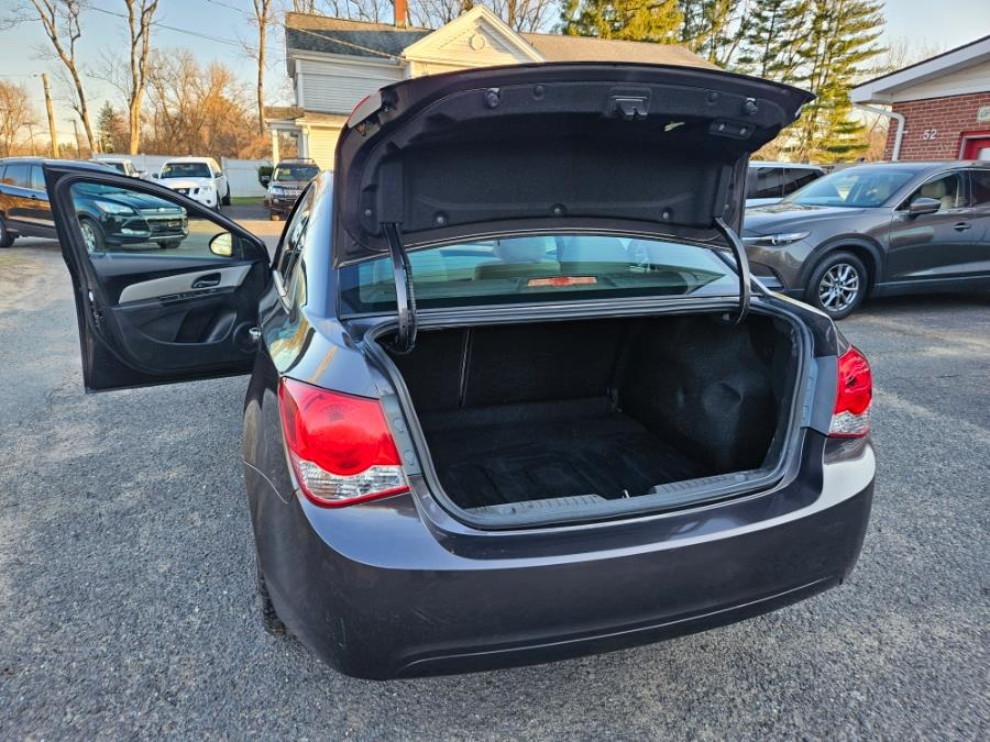 2015 Chevrolet Cruze 4dr Sdn Auto 1LT photo