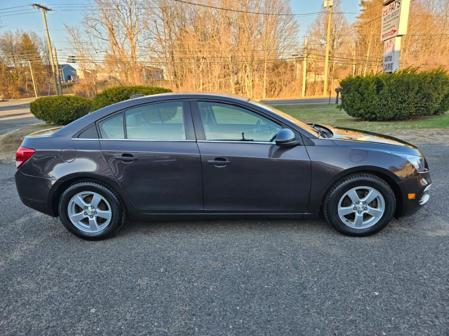 2015 Chevrolet Cruze 4dr Sdn Auto 1LT photo