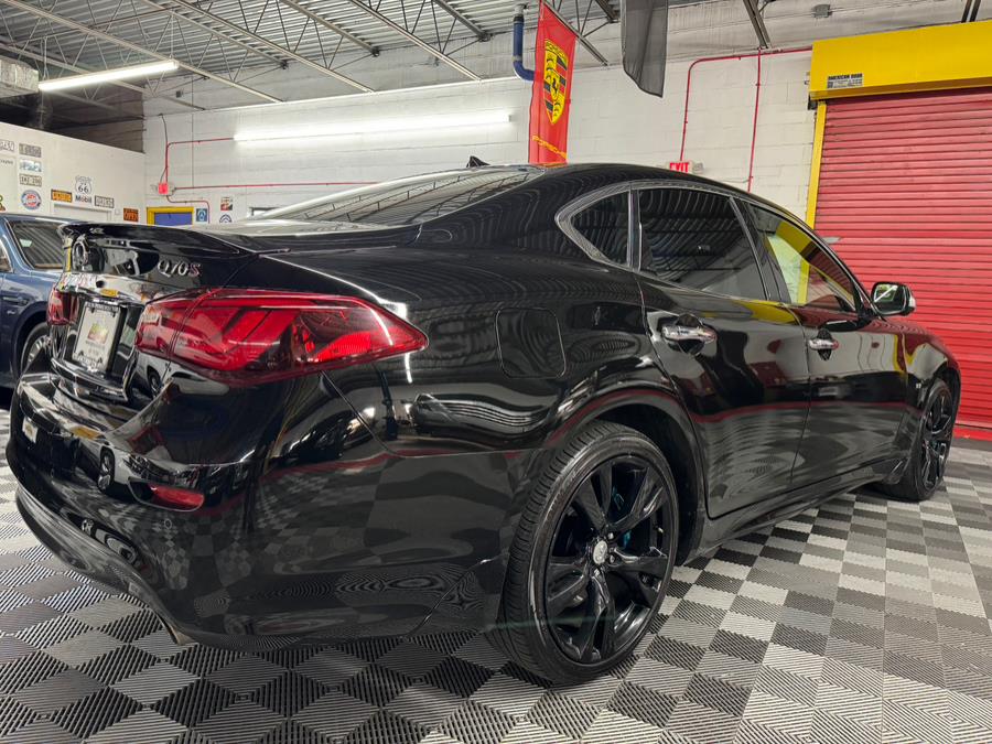 2016 Infiniti Q70 4dr Sdn V6 AWD photo