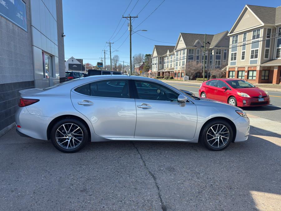 2017 Lexus ES ES photo
