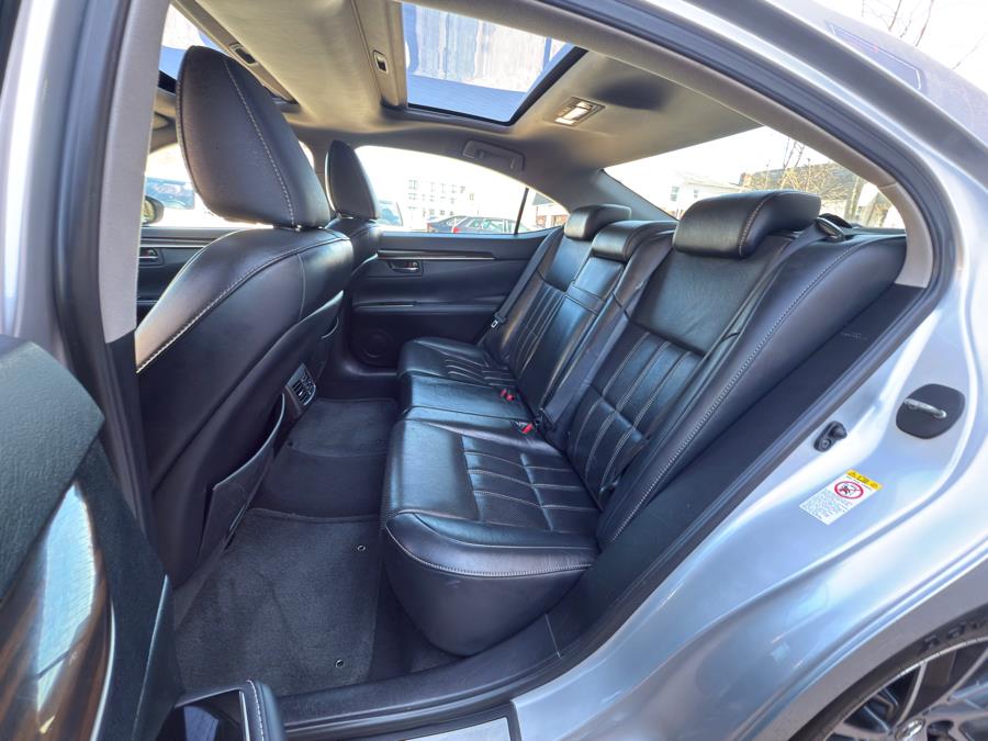 2017 Lexus ES ES photo