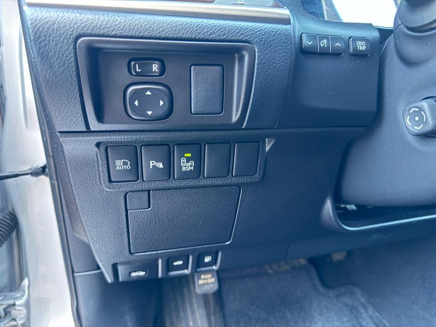 2017 Lexus ES ES photo