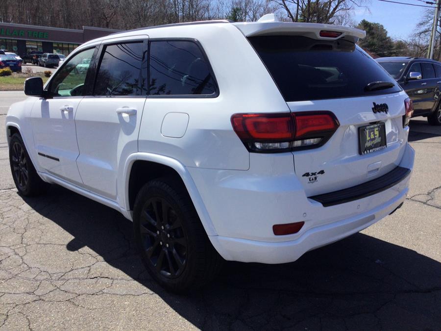 2017 Jeep Grand Cherokee Altitude 4x4 photo