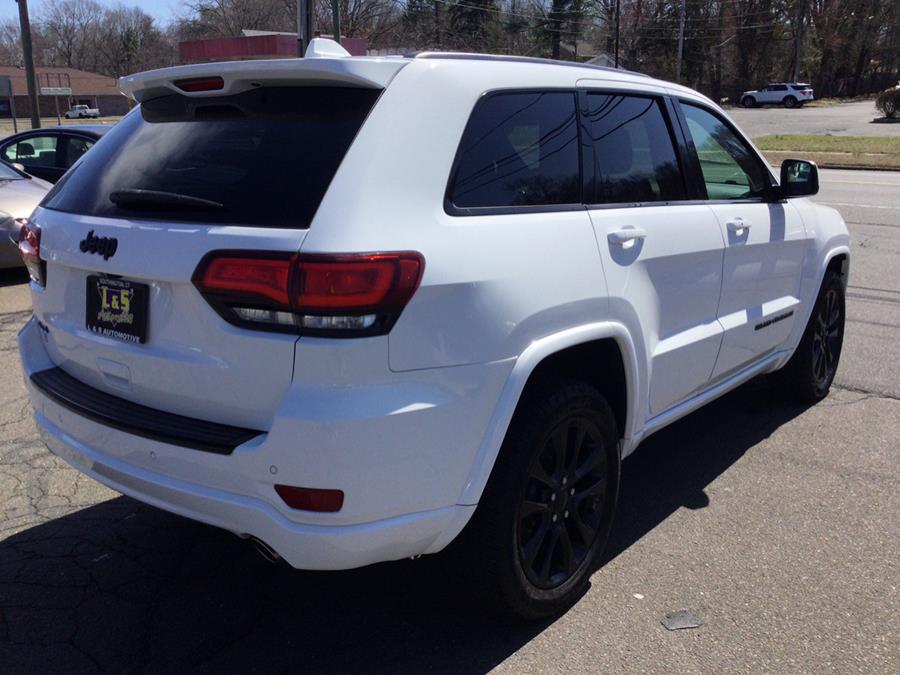 2017 Jeep Grand Cherokee Altitude 4x4 photo