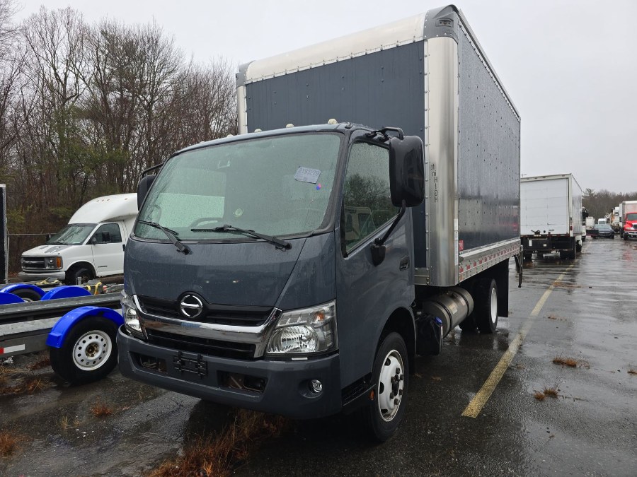 2020 Hino 195 16FT BOX + LIFT GATE + 19,500L photo