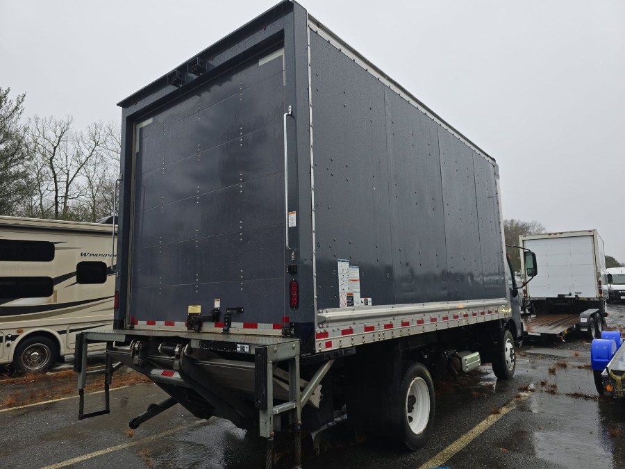 2020 Hino 195 16FT BOX + LIFT GATE + 19,500L photo