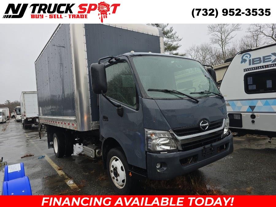 2020 Hino 195 16FT BOX + LIFT GATE + 19,500L photo