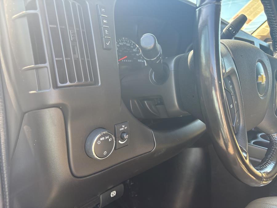 2021 Chevrolet Express Cargo Van RWD 2500 135