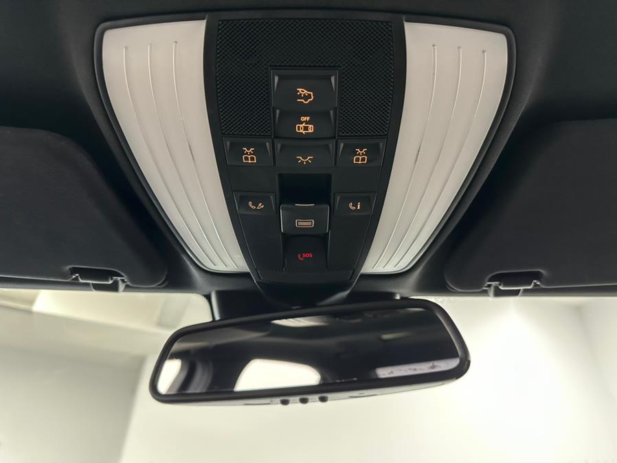2016 Mercedes-Benz E-Class 4dr Sdn E400 4MATIC photo