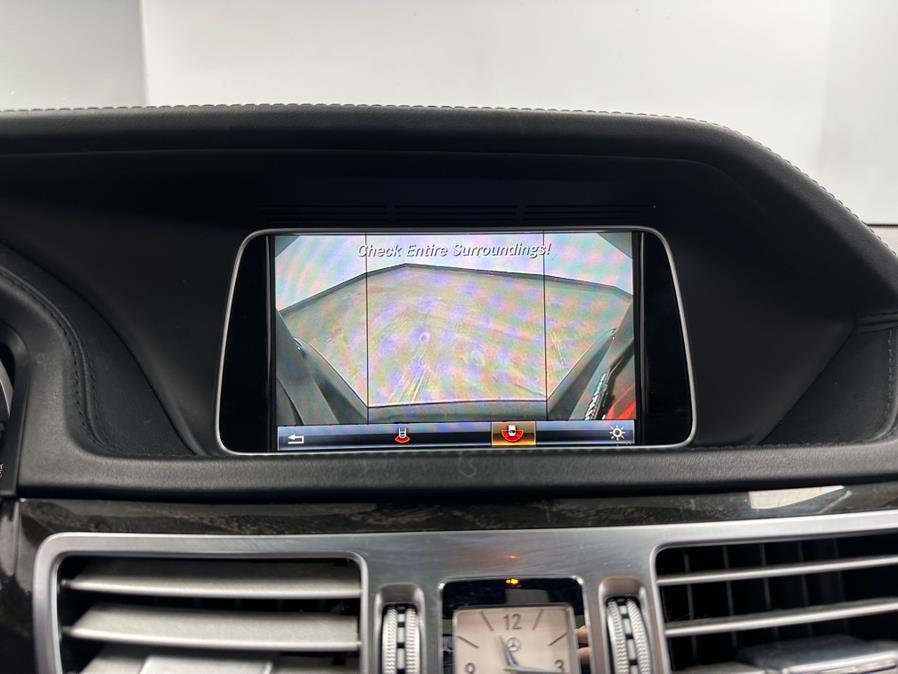 2016 Mercedes-Benz E-Class 4dr Sdn E400 4MATIC photo
