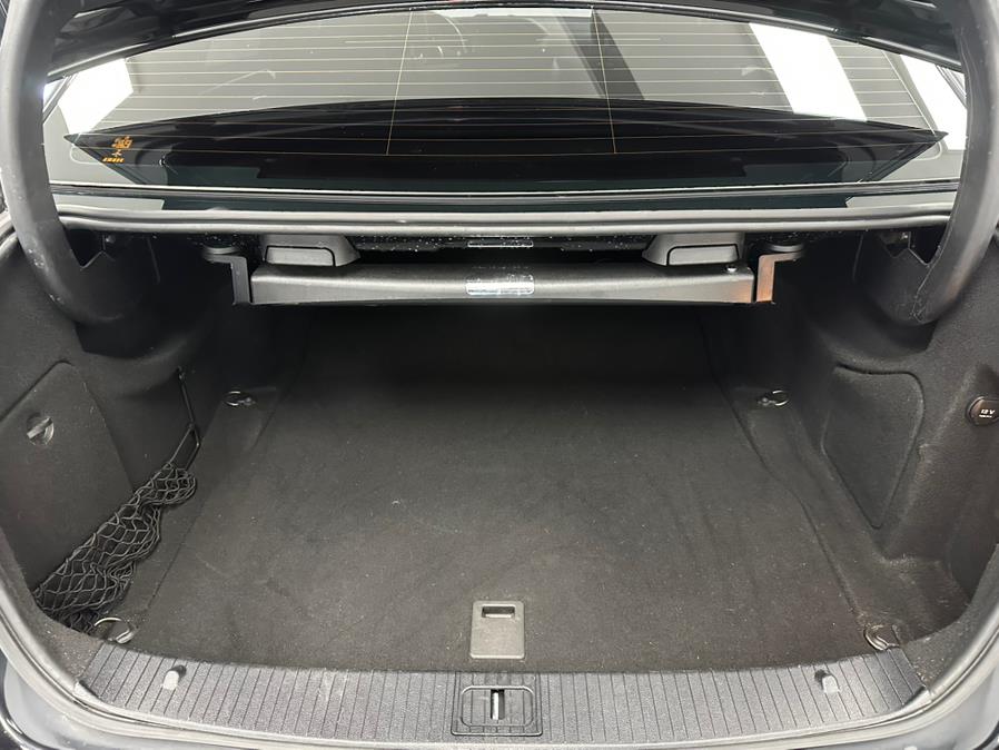 2016 Mercedes-Benz E-Class 4dr Sdn E400 4MATIC photo