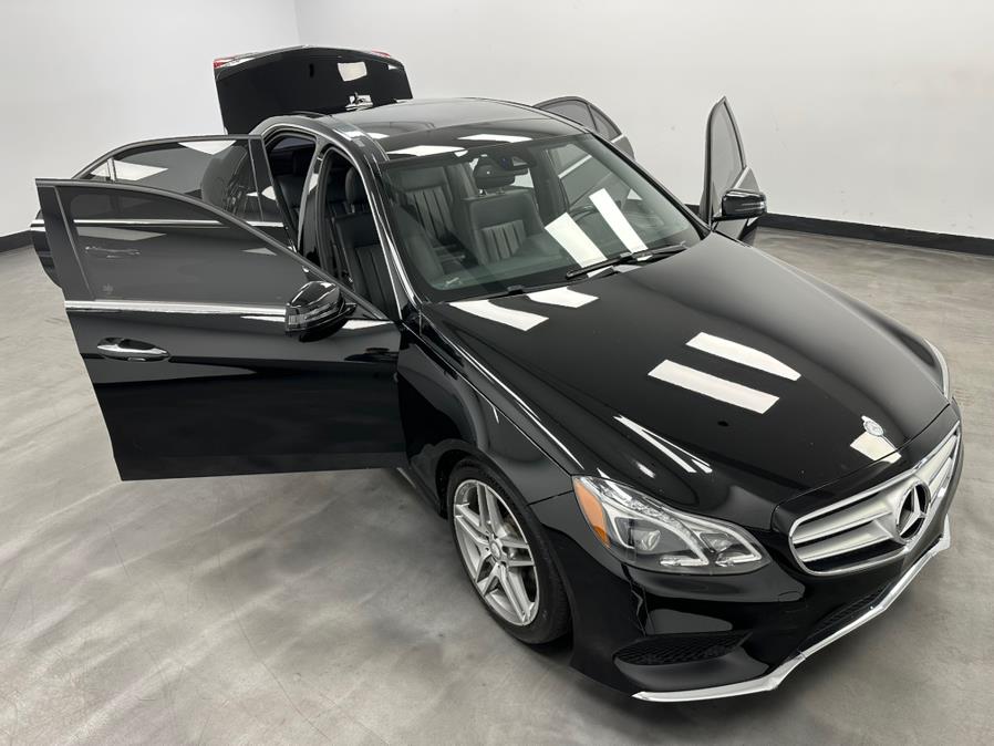 2016 Mercedes-Benz E-Class 4dr Sdn E400 4MATIC photo