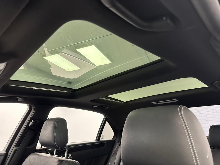 2016 Mercedes-Benz E-Class 4dr Sdn E400 4MATIC photo