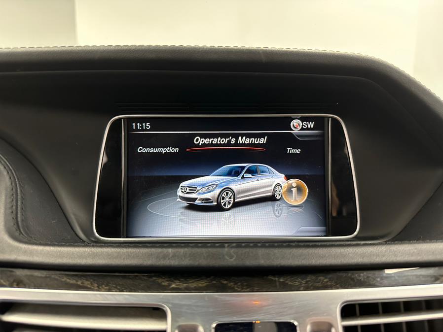 2016 Mercedes-Benz E-Class 4dr Sdn E400 4MATIC photo