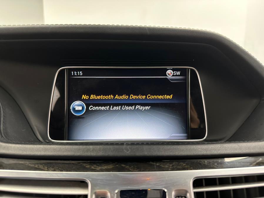 2016 Mercedes-Benz E-Class 4dr Sdn E400 4MATIC photo