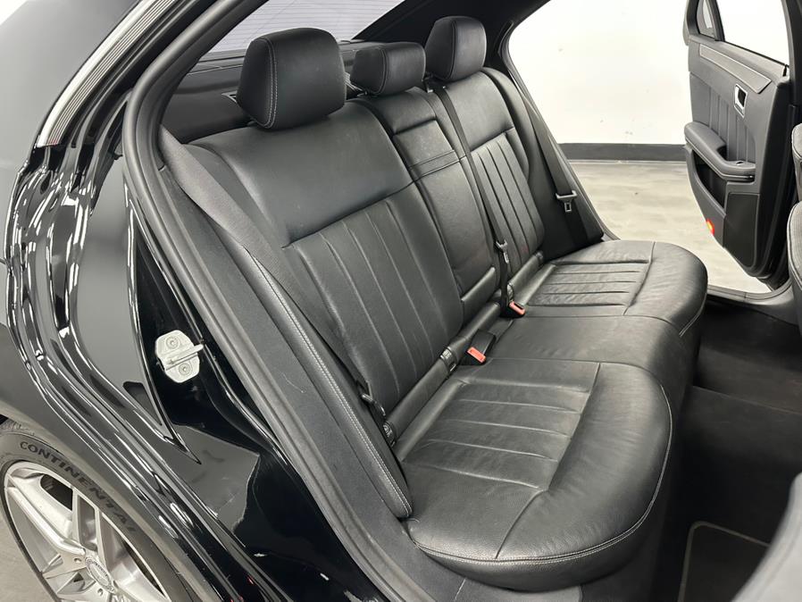 2016 Mercedes-Benz E-Class 4dr Sdn E400 4MATIC photo