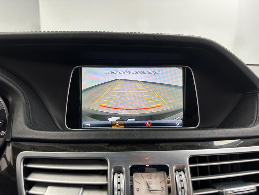 2016 Mercedes-Benz E-Class 4dr Sdn E400 4MATIC photo