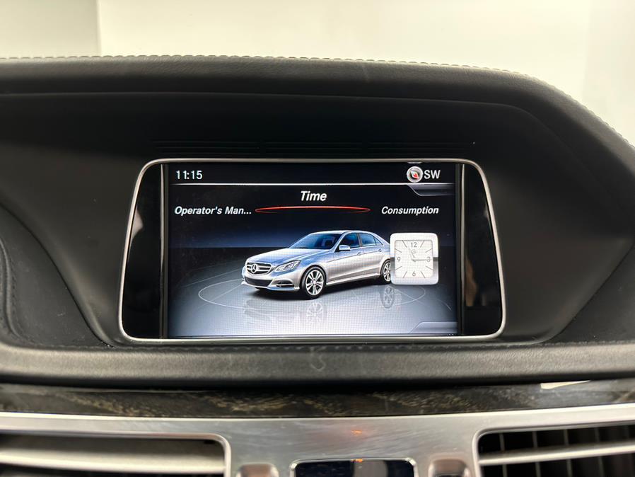 2016 Mercedes-Benz E-Class 4dr Sdn E400 4MATIC photo