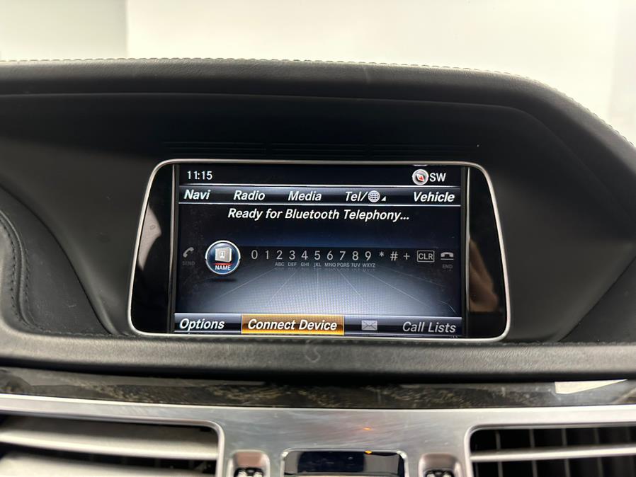 2016 Mercedes-Benz E-Class 4dr Sdn E400 4MATIC photo