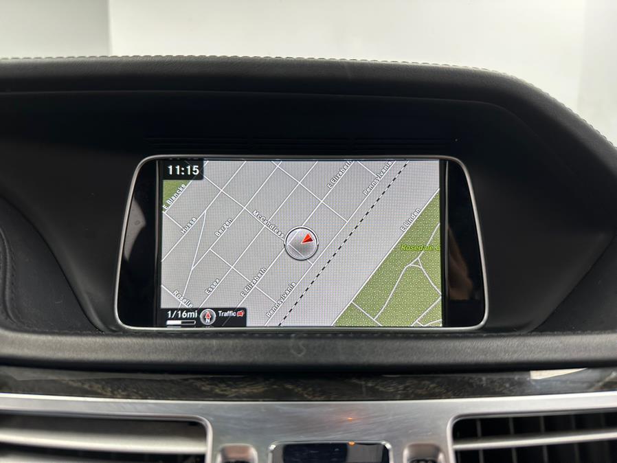 2016 Mercedes-Benz E-Class 4dr Sdn E400 4MATIC photo