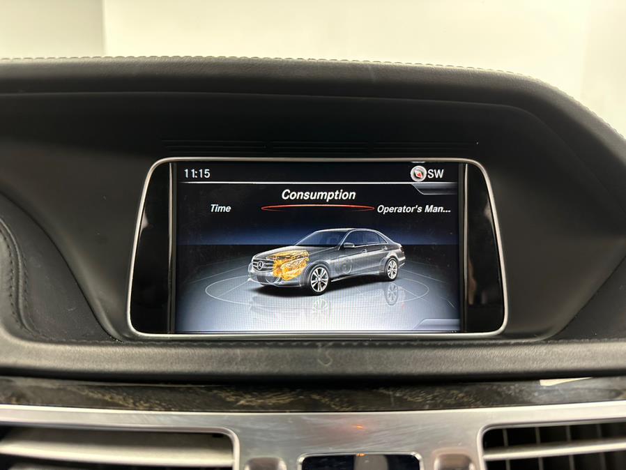 2016 Mercedes-Benz E-Class 4dr Sdn E400 4MATIC photo
