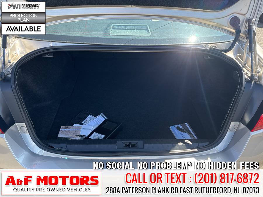 2015 Subaru Legacy 4dr Sdn 2.5i Premium PZEV photo