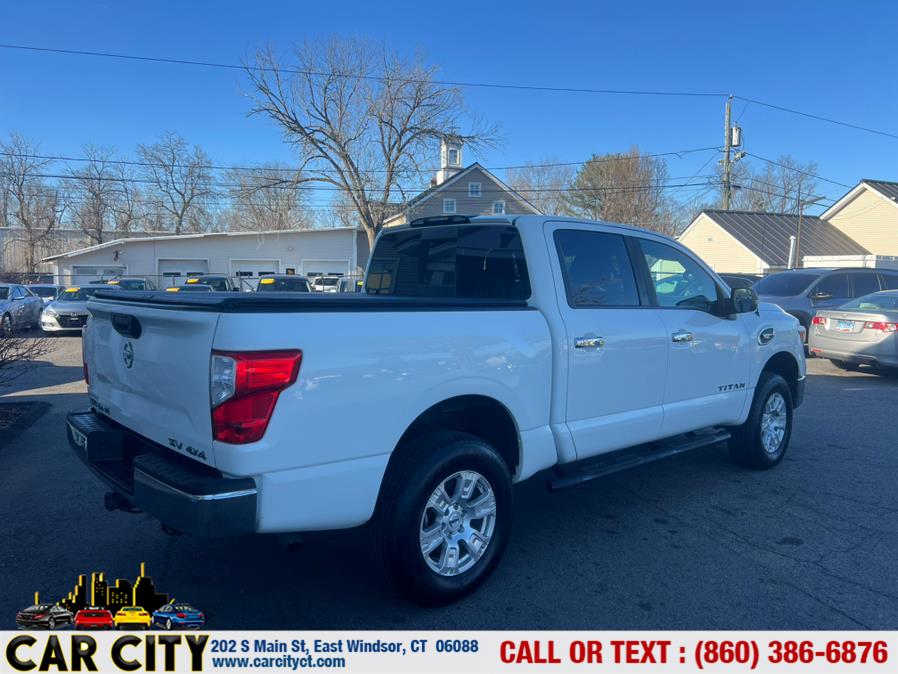 2017 Nissan Titan 4x4 Crew Cab S photo