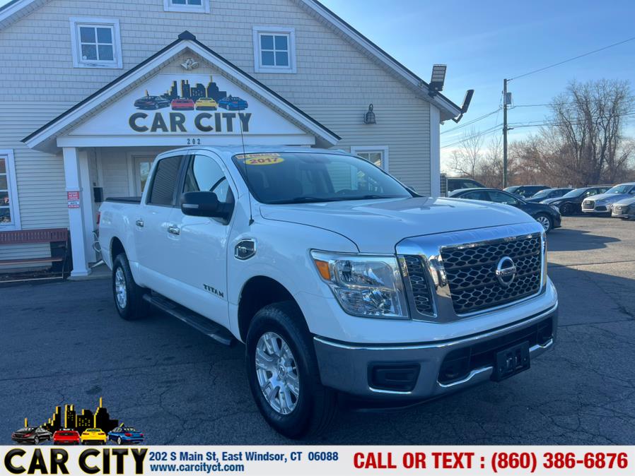 2017 Nissan Titan 4x4 Crew Cab S photo