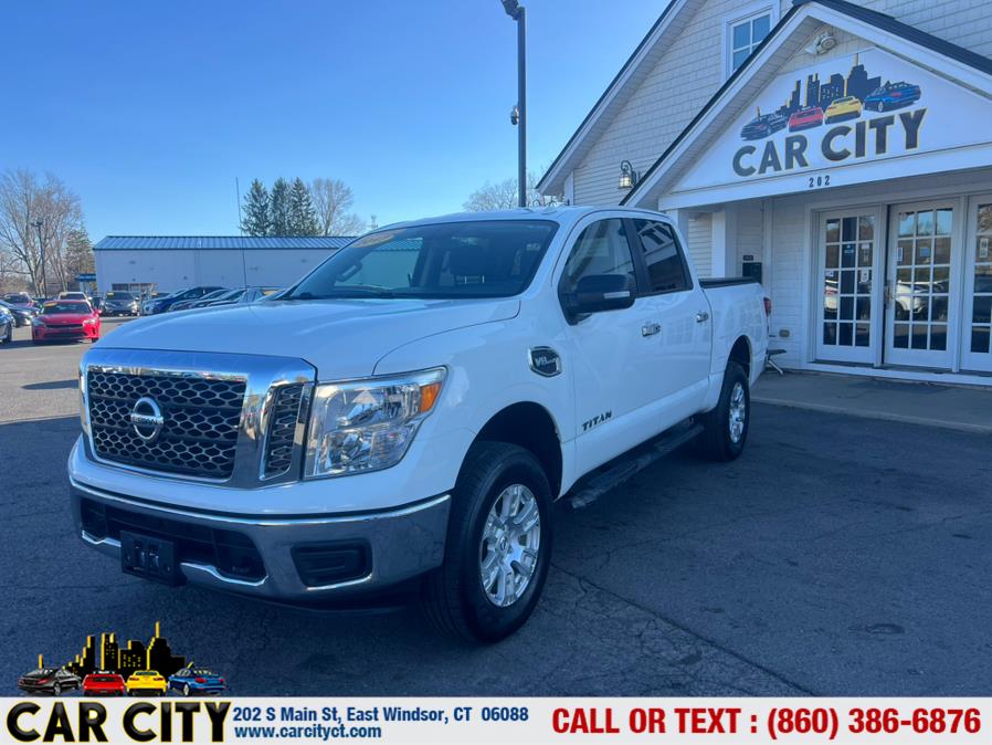 2017 Nissan Titan 4x4 Crew Cab S photo