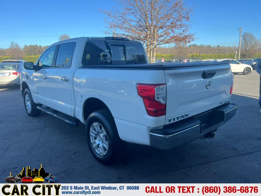 2017 Nissan Titan 4x4 Crew Cab S photo