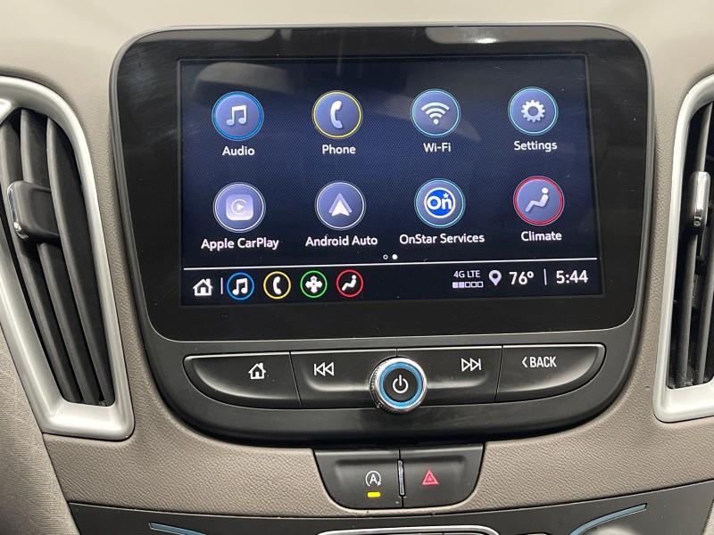 2022 Chevrolet Malibu LT photo