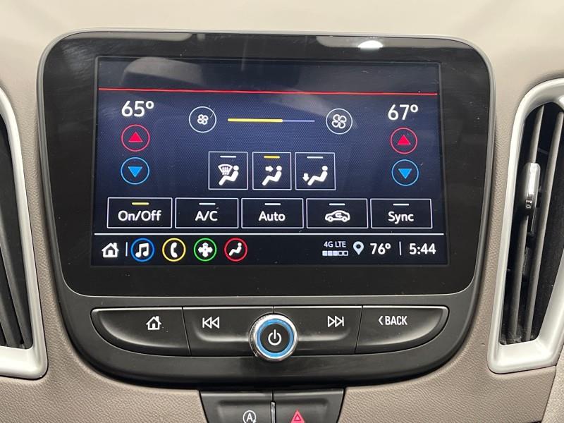 2022 Chevrolet Malibu LT photo