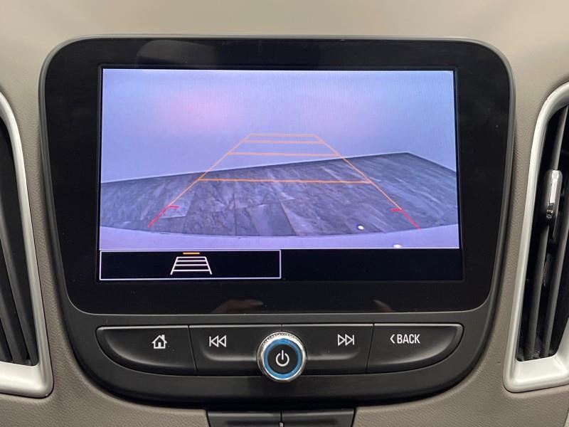 2022 Chevrolet Malibu LT photo