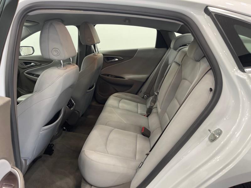 2022 Chevrolet Malibu LT photo