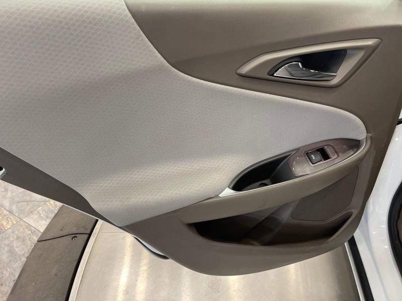 2022 Chevrolet Malibu LT photo