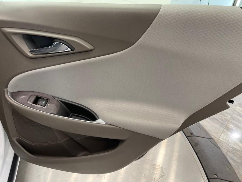 2022 Chevrolet Malibu LT photo