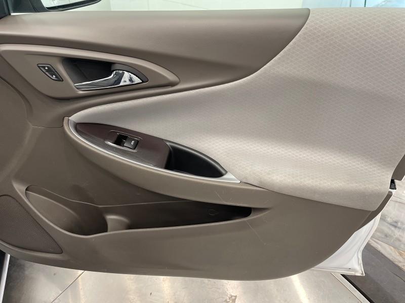 2022 Chevrolet Malibu LT photo