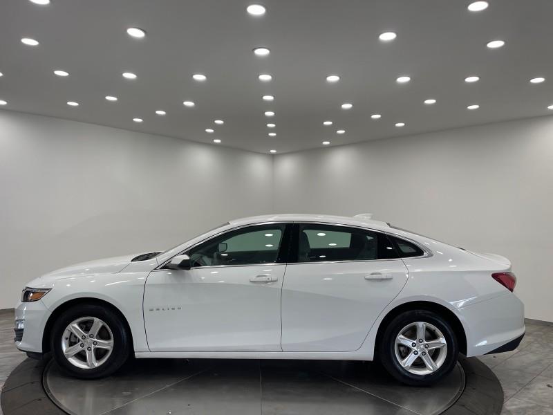 2022 Chevrolet Malibu LT photo