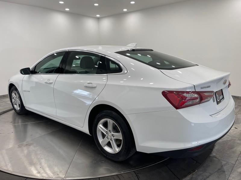 2022 Chevrolet Malibu LT photo