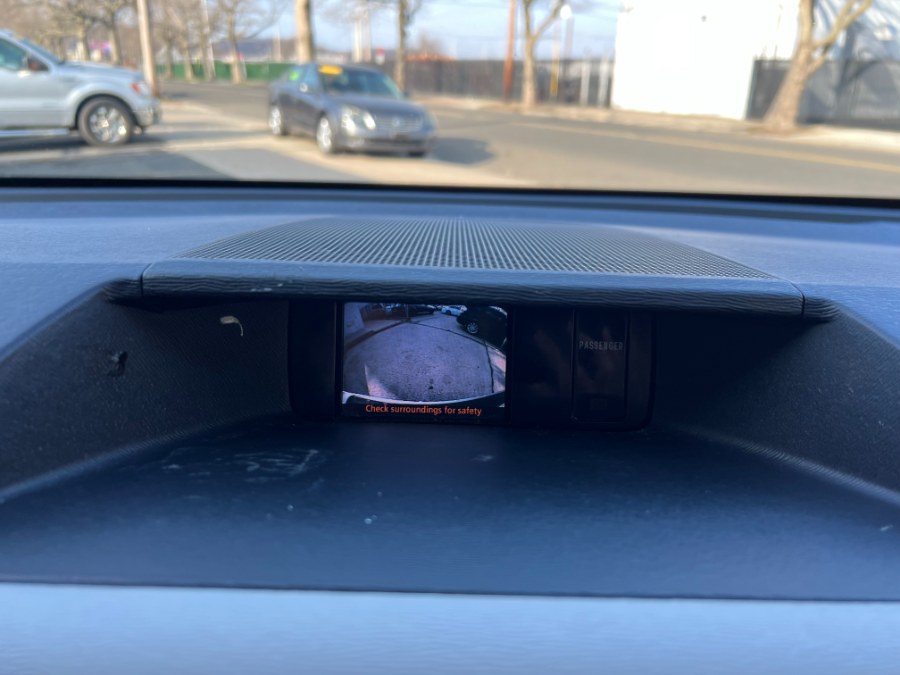 2014 Toyota Sienna XLE 7-Passenger photo