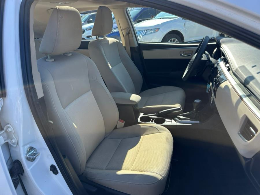 2014 Toyota Corolla L photo
