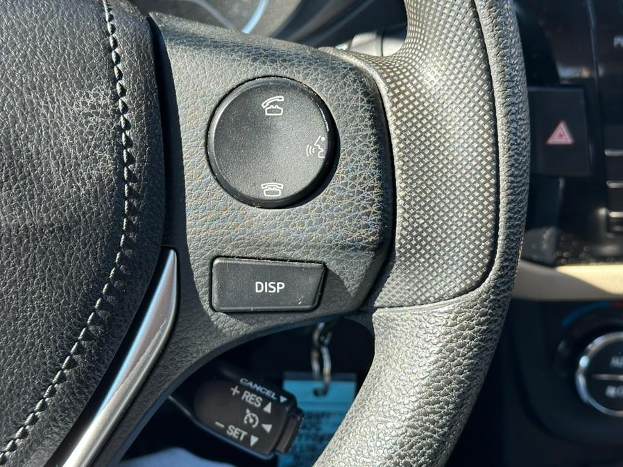 2014 Toyota Corolla L photo
