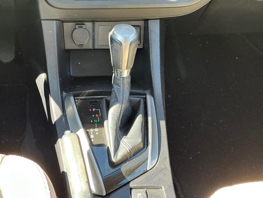 2014 Toyota Corolla L photo