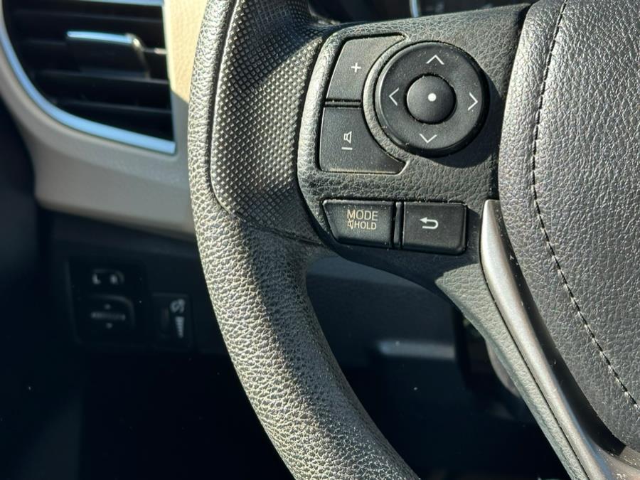2014 Toyota Corolla L photo
