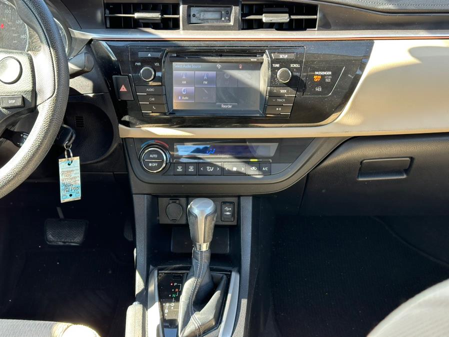 2014 Toyota Corolla L photo
