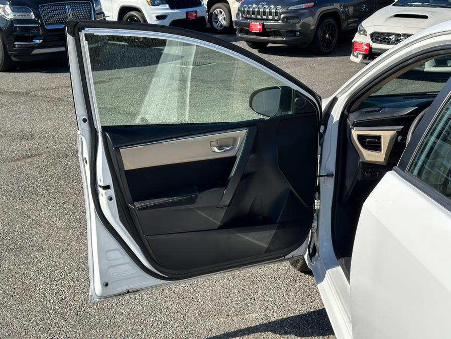 2014 Toyota Corolla L photo
