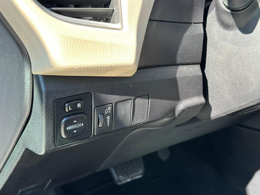 2014 Toyota Corolla L photo
