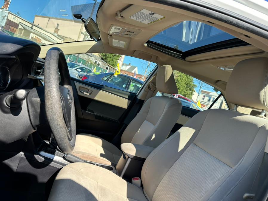 2014 Toyota Corolla L photo