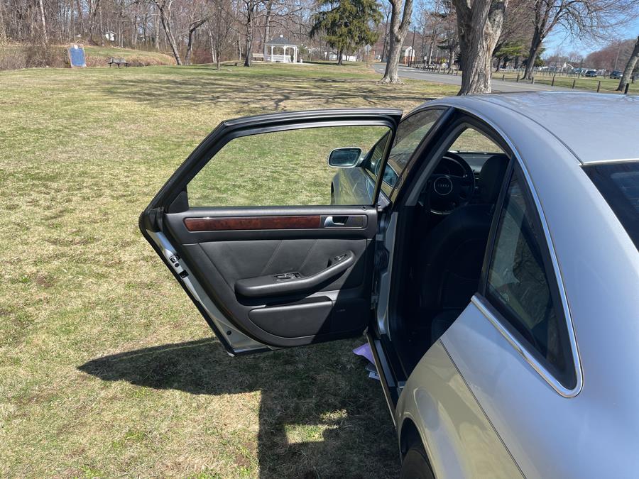 2002 Audi A6 3.0 quattro photo